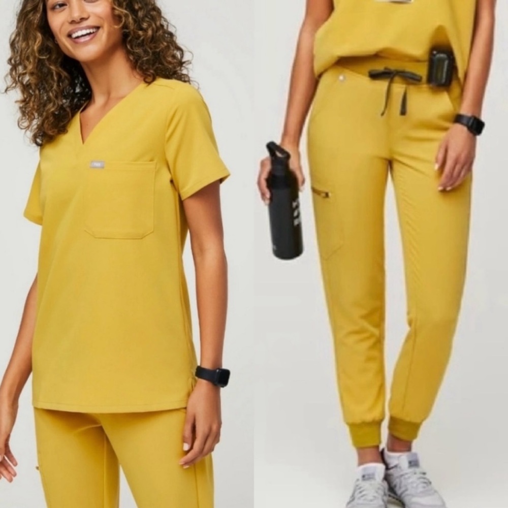 FIGS Gold Scrub Set Zamora Jogger Petite Bottoms XXS & Top NEW WITH TAGS RARE